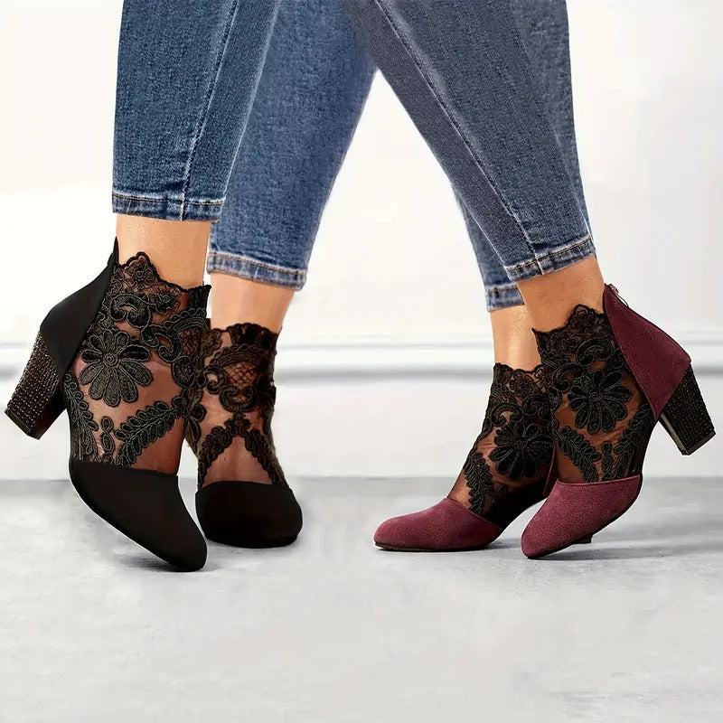 Stephanie | Stylish women's boots with floral lace