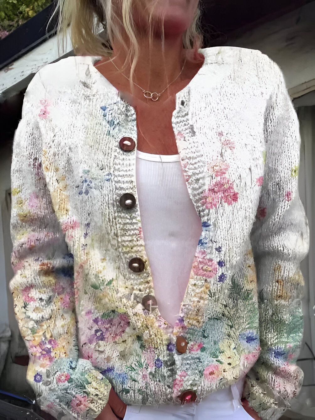 Mathilda - Luxurious floral cardigan