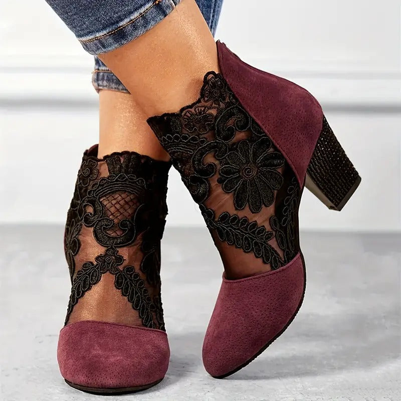 Stephanie | Stylish women's boots with floral lace