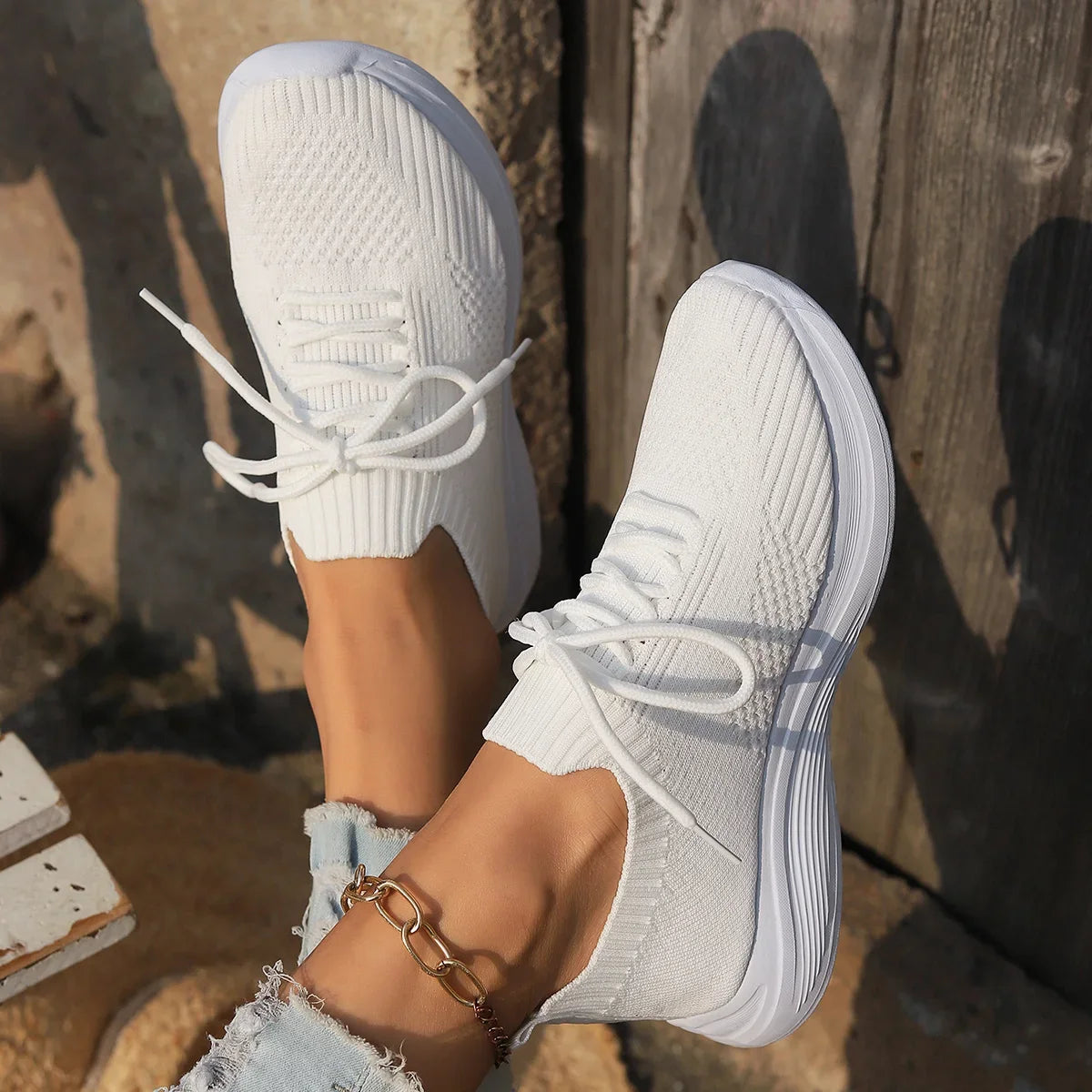 Comfortable sneakers for women