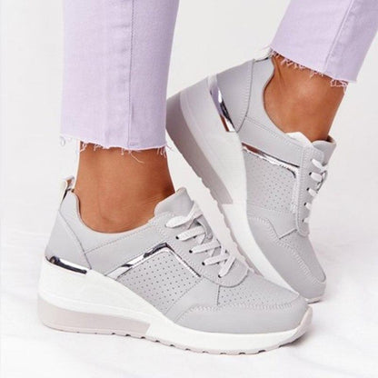 Maja - Comfortable sneakers with high heel