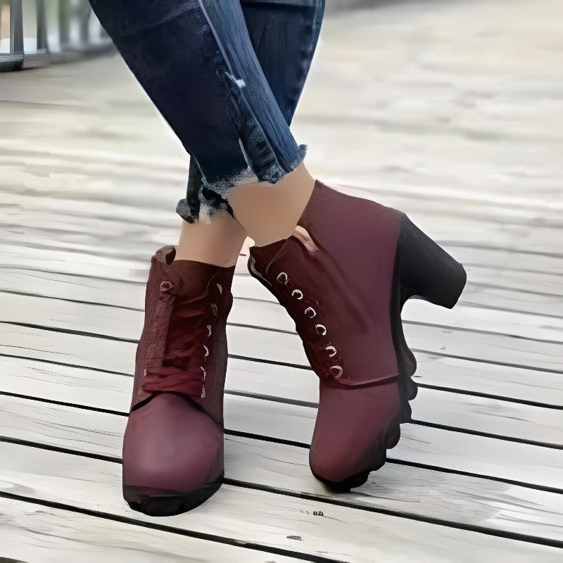 Chelsea - Fashionable Heeled Boots