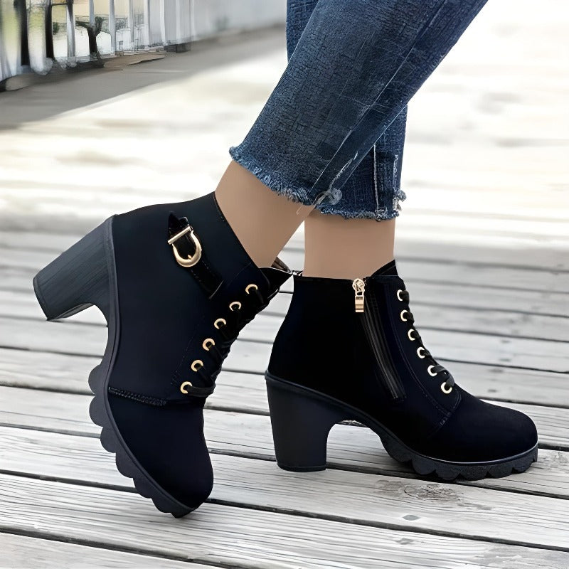 Chelsea - Fashionable Heeled Boots